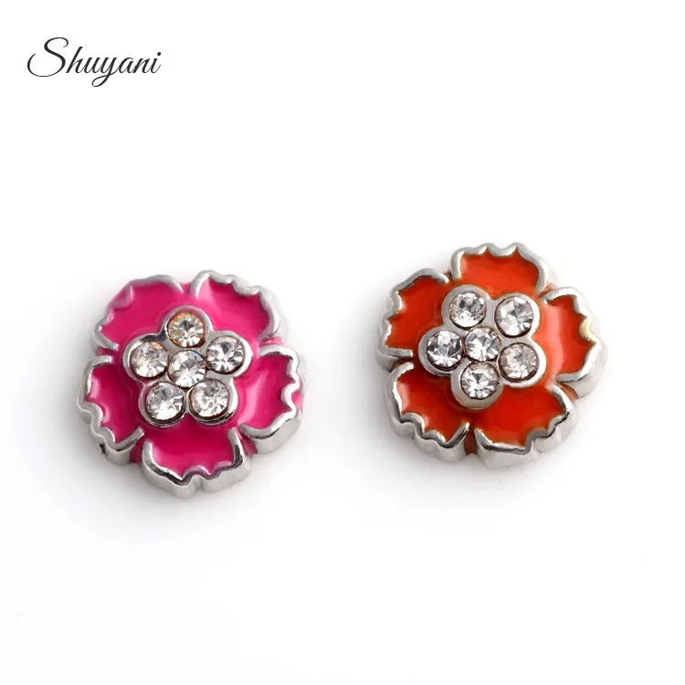 

Shuyani 20pcs/lot Mixed Enamel Flower Charms Crystal Flower Floating Locket Charms for Living Memory Locket Wholesale