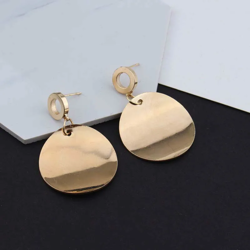 

2018 New Exaggerated Simple And Generous Round Earrings Personality Female Accessories Wholesale