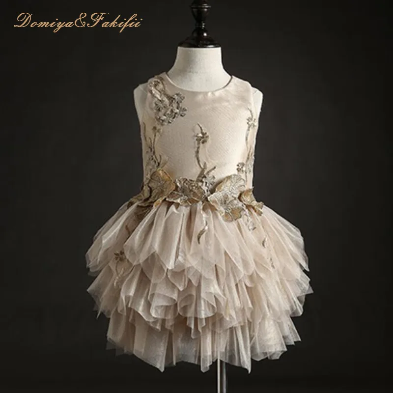 

New Luxury Customized Arabic Flower Girl Dresses Vintage Girls Pageant Dresses Beautiful Champagne And Pink First Communion Gown