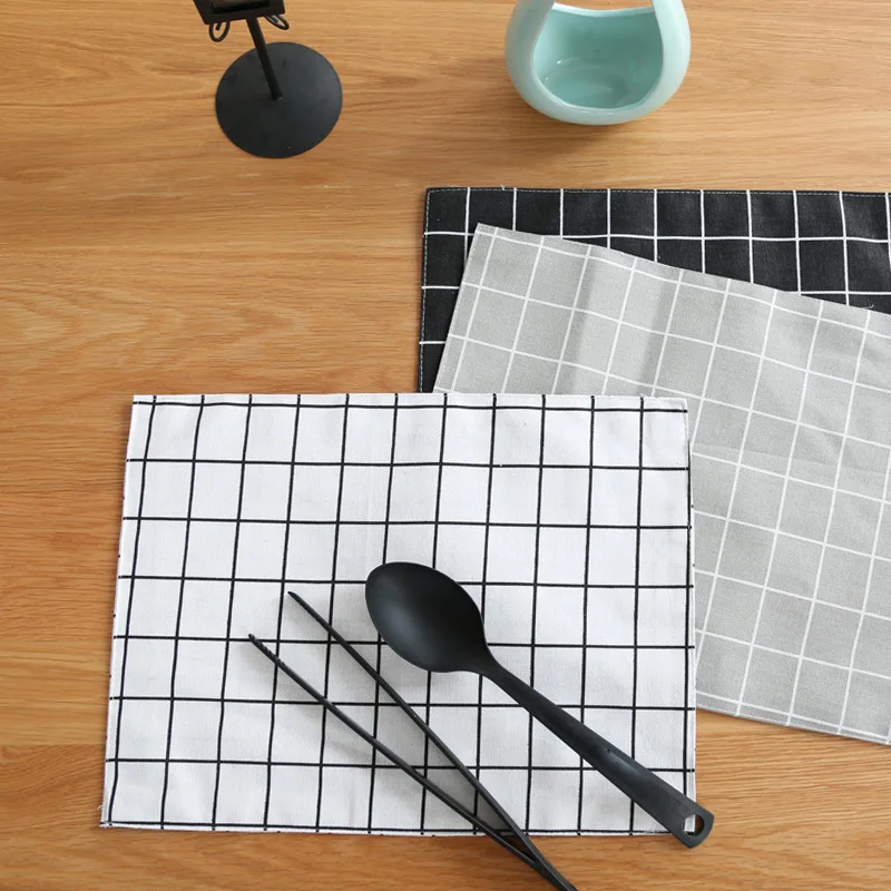 

Grid Mat Kitchen Plaid Cotton Linen Placemat Japanese Fashion Style Fabric Table Napkins Simple Design Tableware Tool