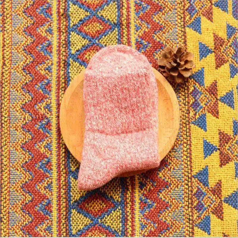 1Solid Color Women Warm Socks Ladies Thick Line Rabbit Hair Socks Japanese Style Lovely Girls Stockings Autumn Winter for Sport