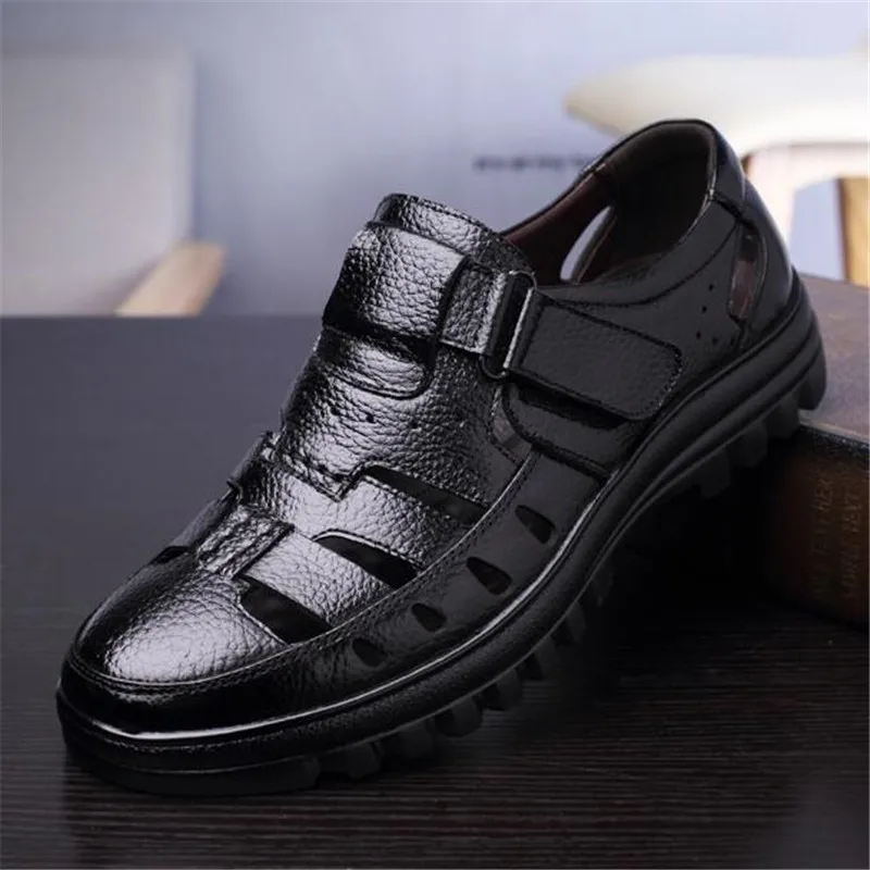 Size 38-44 uomini estate scarpe stile Classico stile Retrò Gladiatore uomini Freddi sandali Fretwork Traspirante Scarpe Fisherman Nero marrone