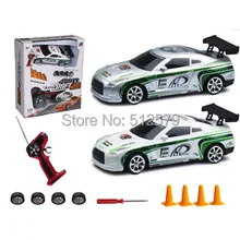 Remote Control Mini Size electric 1:24 high speed 4 wheel drive RC drift Speed Race car with lights