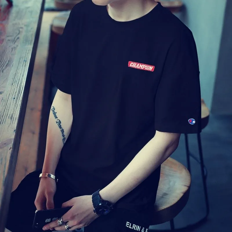 

2019 summer men's round neck short-sleeved T-shirt male Korean version of the tide Slim Harajuku BF wind youth embroidery shirt
