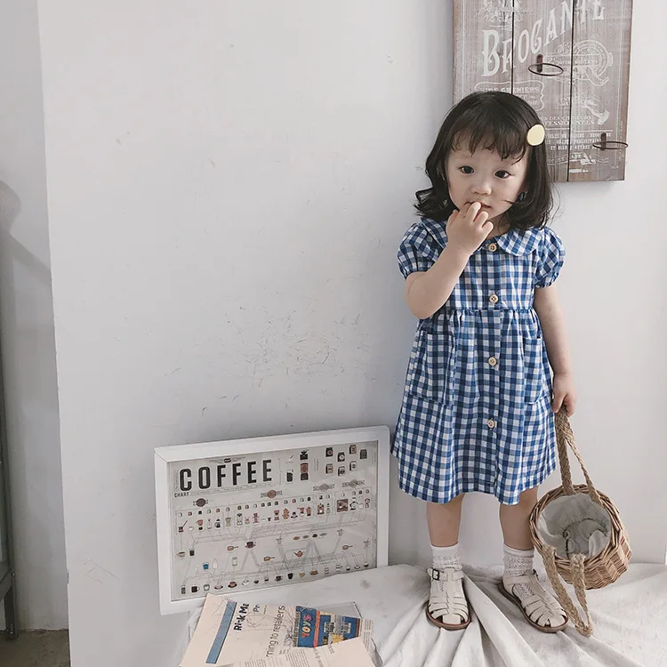 Лето, модные клетчатые платья в Корейском стиле для маленьких девочек 1-4 лет, платье с короткими рукавами и кукольным воротником