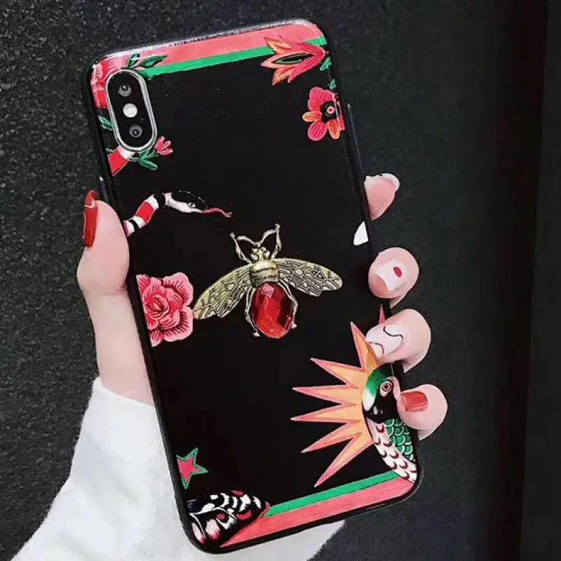 

Luxury Bee Phone Case For iPhone XS MAX XR X Cover Women Fashion Mobile Shell For iPhone 6 s 7 8 plus Case Bee Flower Animal
