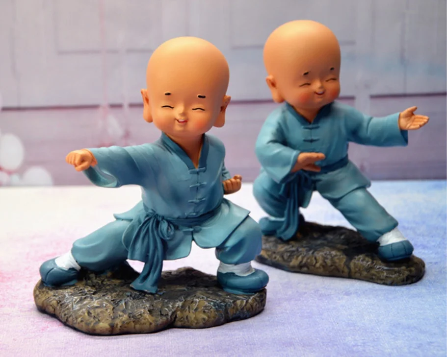 Кунг-фу маленький Монах Скульптура в китайском стиле Смола ручной резной статуя Будды симпатичные украшения для дома аксессуары статуя подарка