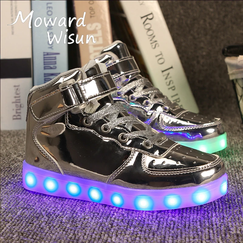 

Good Quality Fashion Light Up Sneakers Children LED Shoes for Kids Boys Girl Glowing Sneakers with Luminous Sole Teen Baskets 20