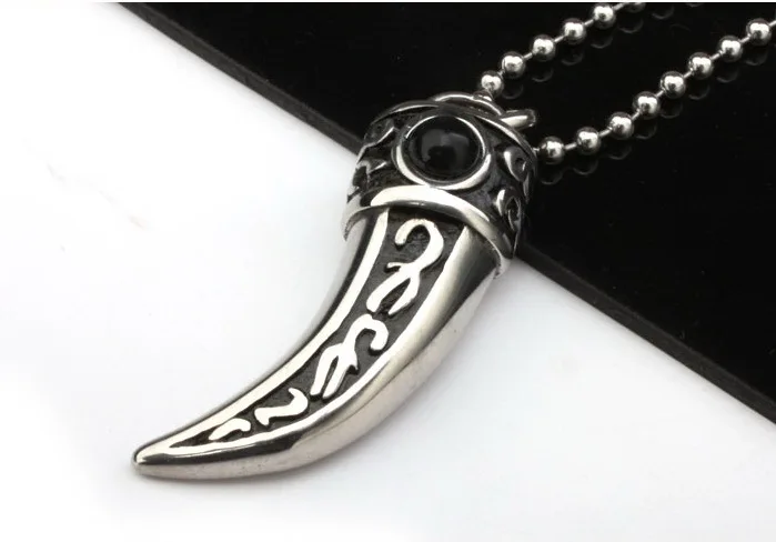 стальной клык. кулон клык. клыки мужские подвески. клыки тигра. стальной клык.