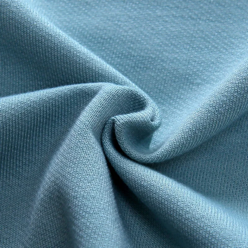 4394733130_1297939072