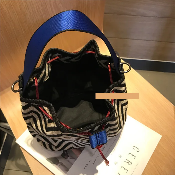 Классические маленькие сумки через плечо, женские сумки, сумка-мешок, популярная полосатая богемная модная винтажная женская сумка, сумки