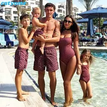 Family Matching Swimwear 2019 Summer Dot Bikini Set Mother Daughter Father Son Matching Swimsuit Men Boy Swimwear Shorts Outfits Family Matching Swimwear 2019 Summer Dot Bikini Set Mother Daughter Father Son Matching Swimsuit Men Boy Swimwear Shorts Outfits
