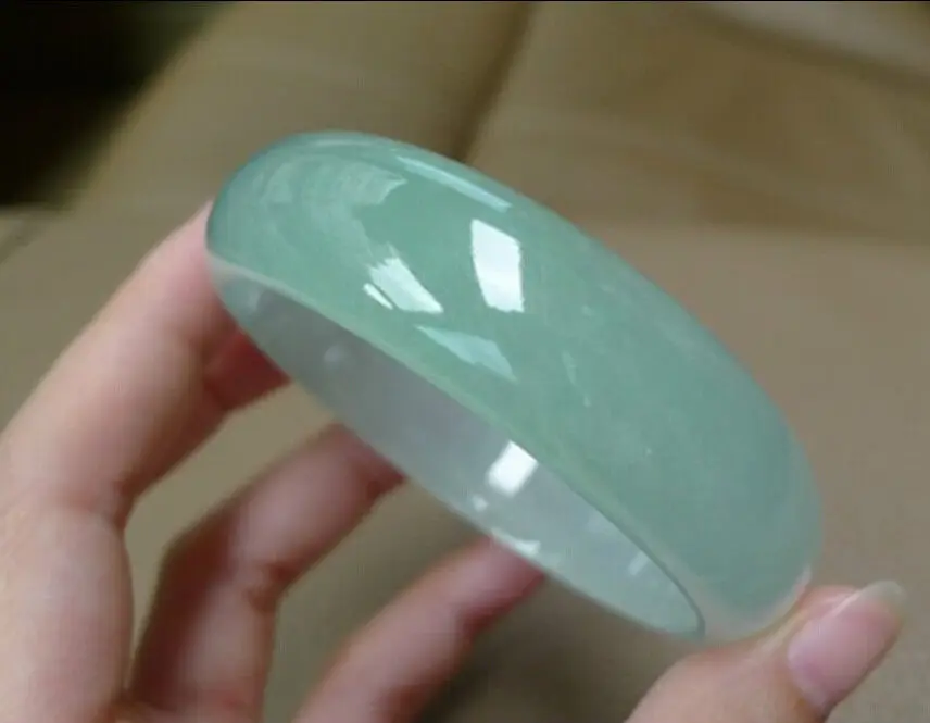 

free shipping 01545 Natural Light Green Jadeite Jade Bangle Bracelet Handmade