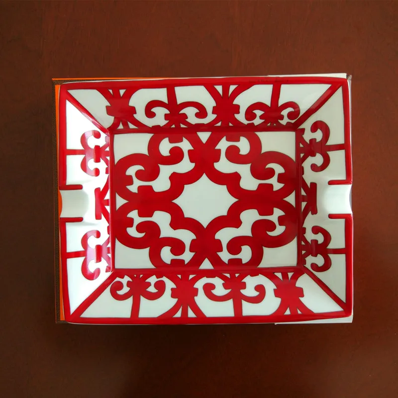 

High-end Luxury Gadgets Chinese Red Pattern Two Holder Ceramic Cigar Ashtray W/ Original Gift Box