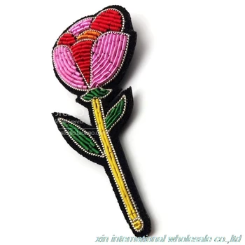 

Flower series badges Fashionable high grade metal wire chapa Extravagant hand embroidery badge
