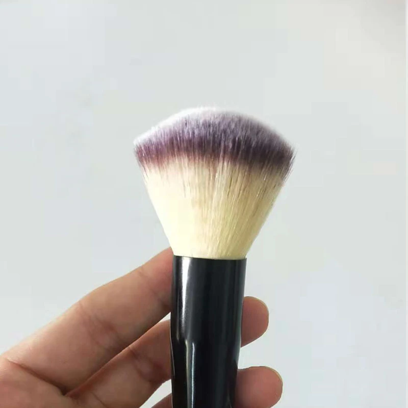 

New Black Handle Makeup Brushes Single Tricolor wool Fiber Base Large Foundation Brush Professional Beauty Tools 2019 Wholesale