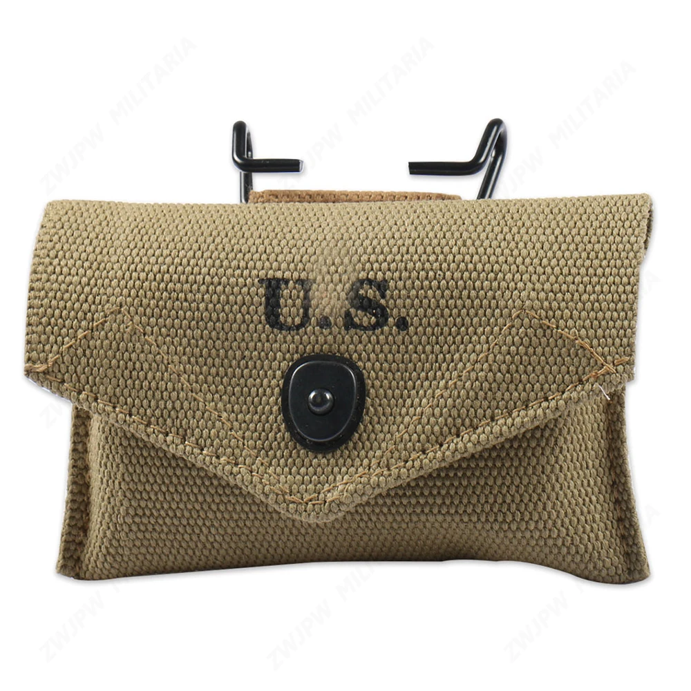 

WW2 US ARMY M1942 FIRST AID POUCH PURE RIBBON WITH HOOK HIGH-QUALITY