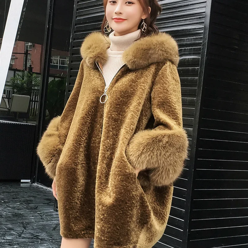 Kopen 2018 Nieuwe Designer Womens Real Schapenvacht Jas Medium Met Vossen Bont Kap Bontjassen Vrouwelijke Losse Rits Shearling Abrigo Mujer