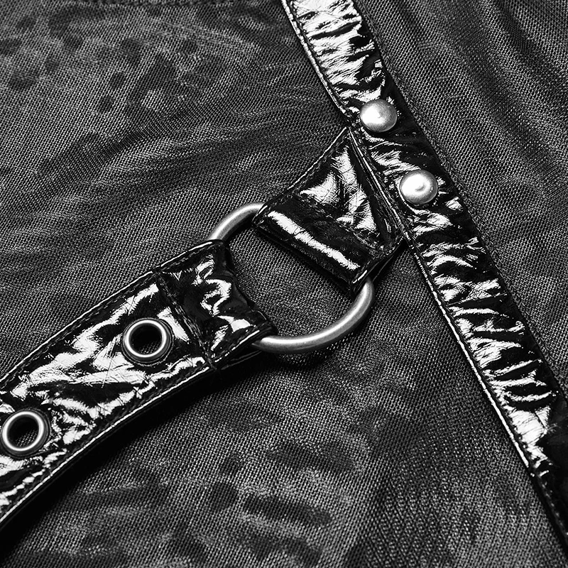 T shirt gothique homme à capuche style punk et assassin T shirt gothique homme à capuche style punk et assassin