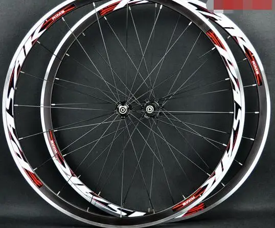 1650g 700C герметичные подшипники колеса для шоссейного велосипеда колесные диски 11 скоростей - Цвет: black hub