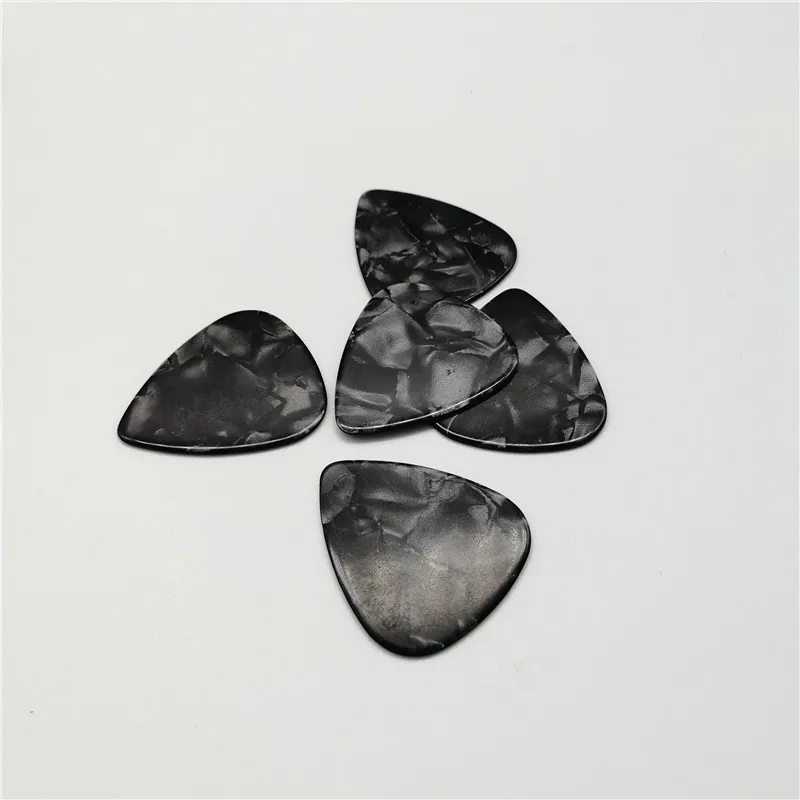 Black Pearl Celluloid Guitar Picks without Printing at Low Price