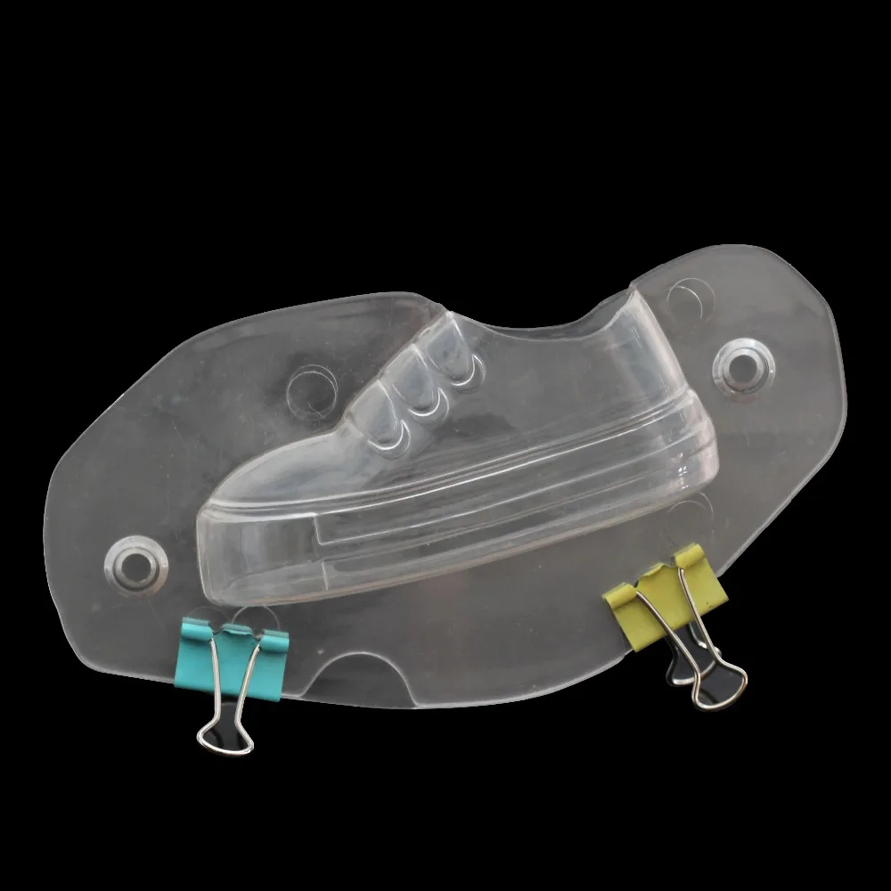 

Dcrt 3D Children's shoe shape plastic chocolate mold ,polycarbonate chocolate mould cake Confectionery mold baking&pastry tools
