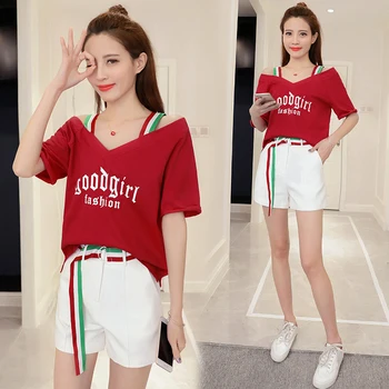 

A Woman Sweatshirt Short Pants Outfit Leisure Off-The-Shoulder Letters Print V Neck Loo Summer New Top 2 Pcs White Shorts