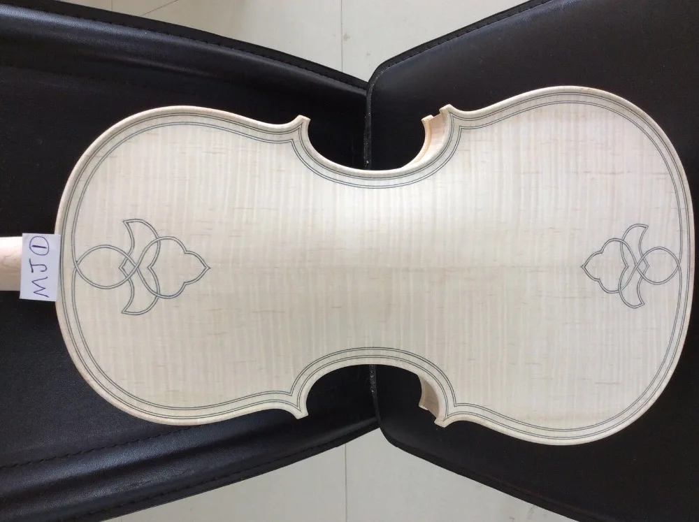 

4/4 white violin copy of Maggini model flamed maple back side spruce top violin