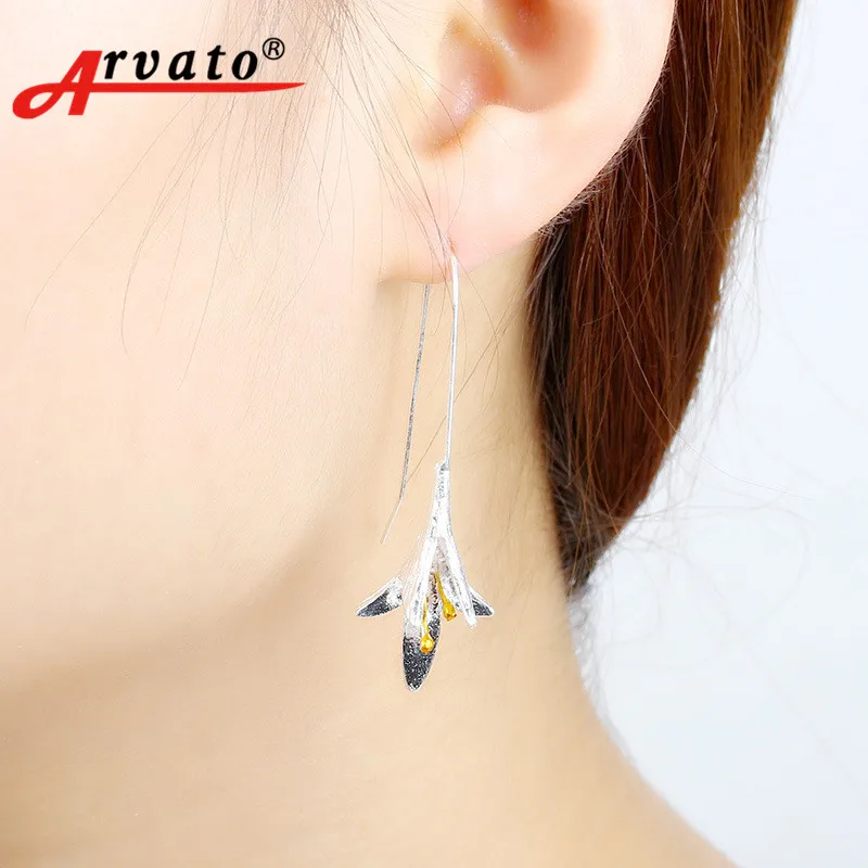 Arvato silver plated lily earrings Simple and elegant lotus ear line