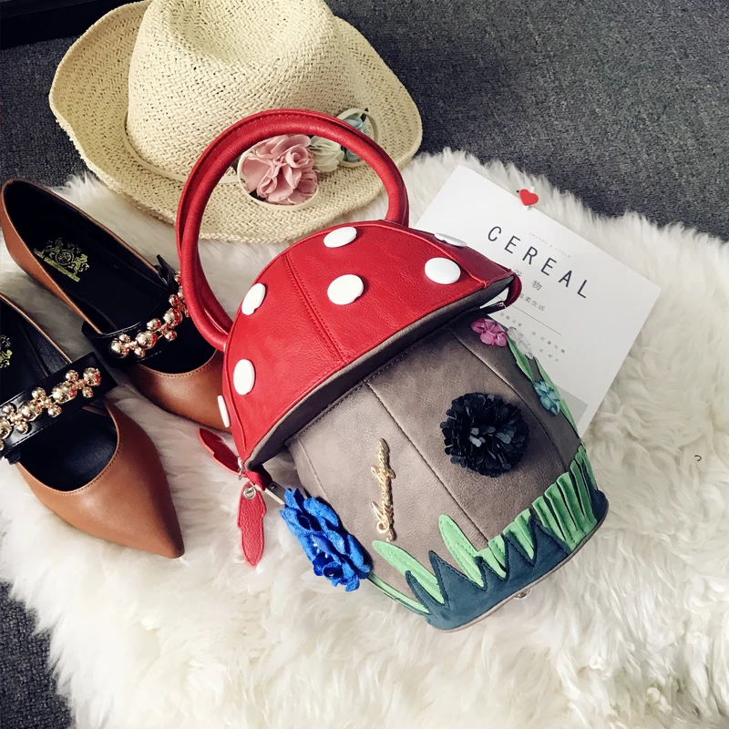 

Feminina Polyester Women Top 2018 New Female Handbag For Creative Personality Contrast Color Interesting And Lovely Mushroom