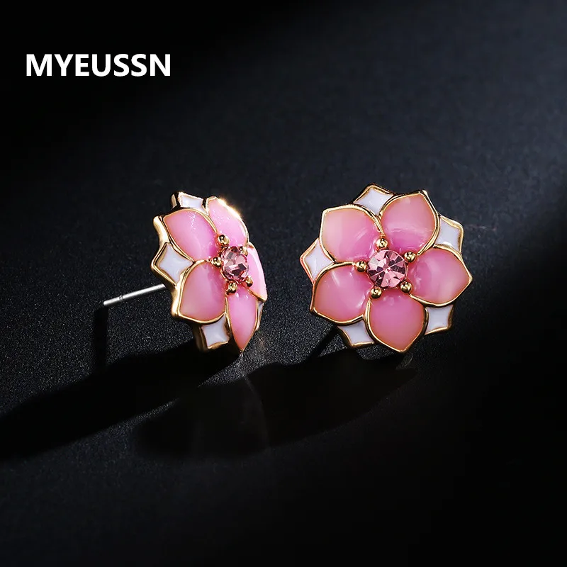 

Women's small flower fashion earrings Korea cute peach trendy statement flashearrings Silver popular jewelry