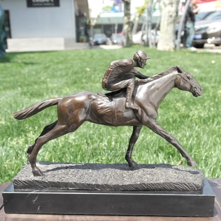 

Horse riding equestrian bronze sculpture art sculpture ornaments jewelry craft gift Home Furnishing Gaestgiveriet Hotel