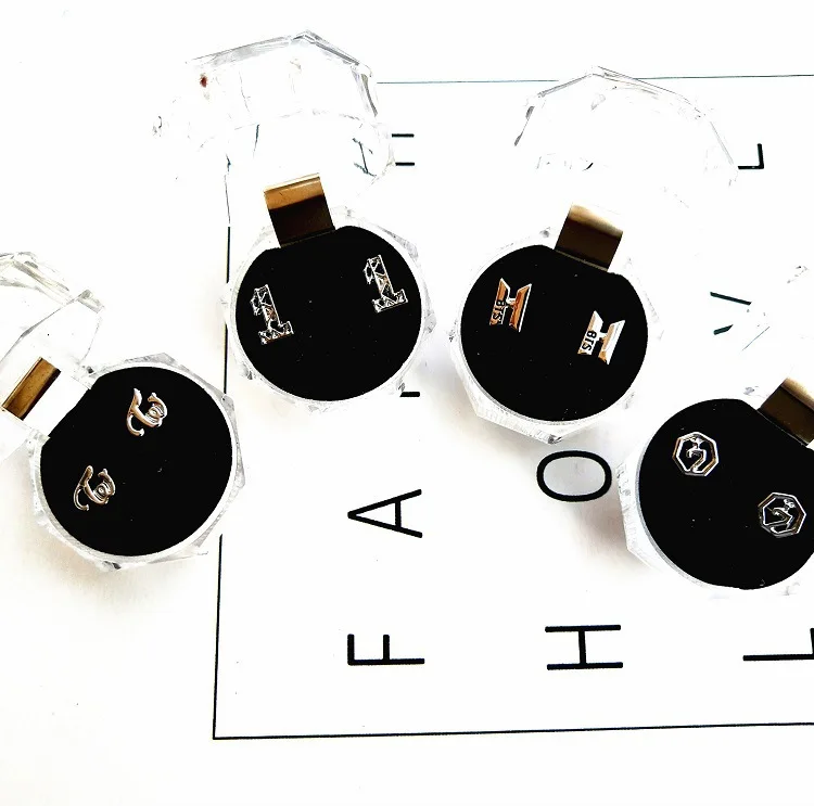 

1 Pair Kpop Bangtan Boys GOT7 EXO TWICE WANNA ONE the Same Style Stud Earring 925 Sliver Needle Eardrop