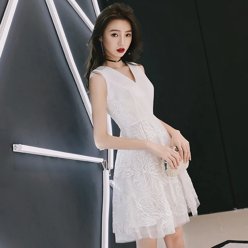 

White V-Neck Sexy Female Cheongsam Sleeveless Exquisite Mesh Dresses Sweet Evening Party Gown Size XS-XXL Vestidso De Festa