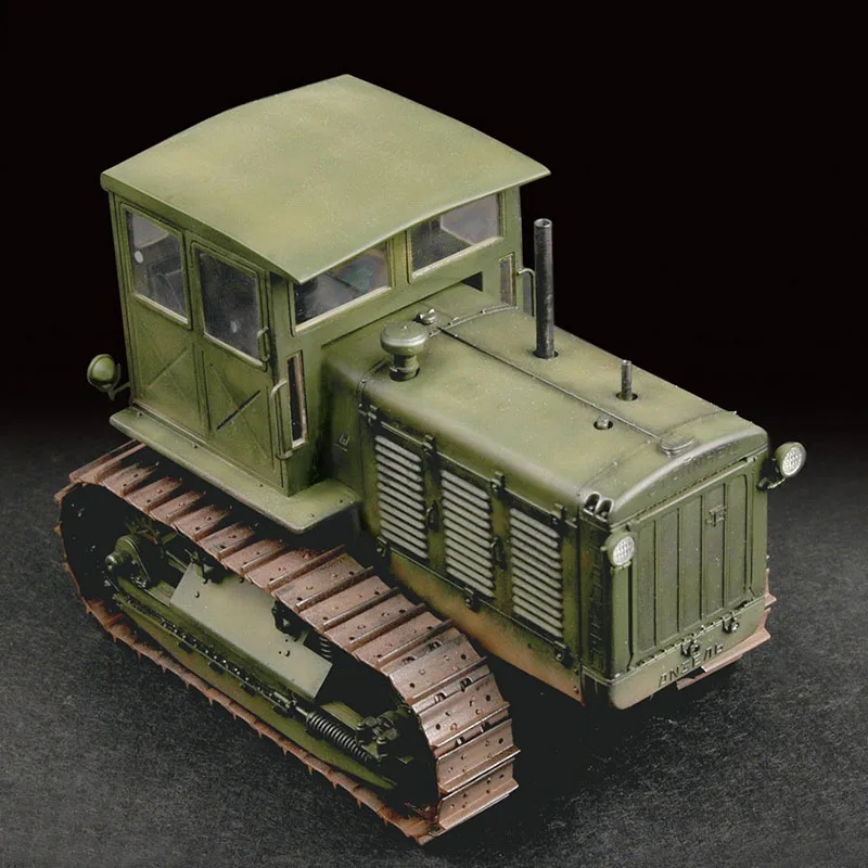 

Trumpeter 07111 1/72 Russian S-65 tractor with cockpit Assembly model Toys