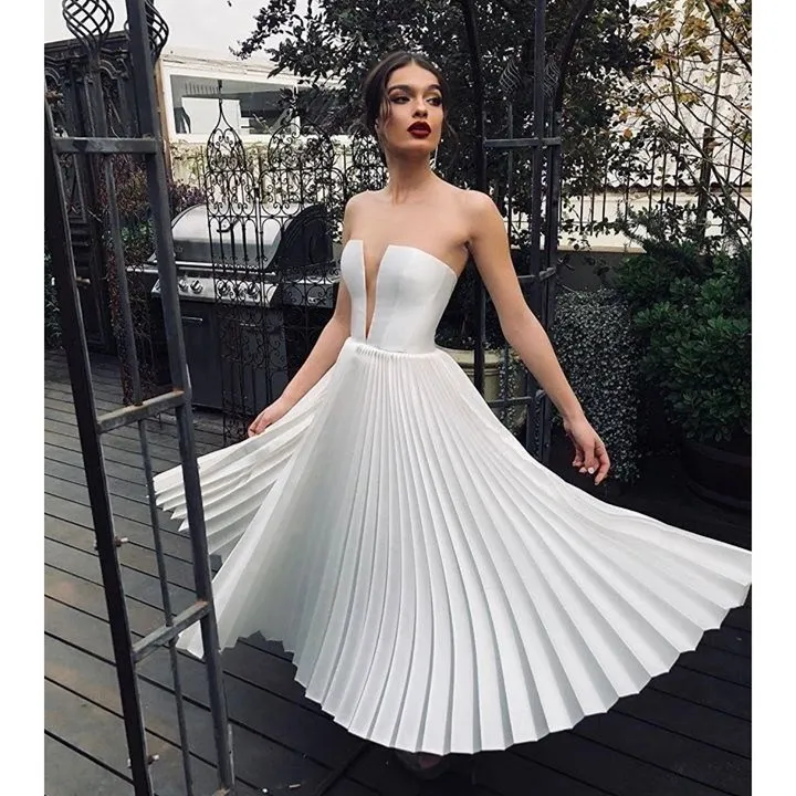 Женское сексуальное платье с глубоким v-образным вырезом без рукавов, элегантное плиссированное платье миди с открытыми плечами, вечерние платья в стиле ампир, летнее тонкое ТРАПЕЦИЕВИДНОЕ большое свободное платье - Цвет: Белый