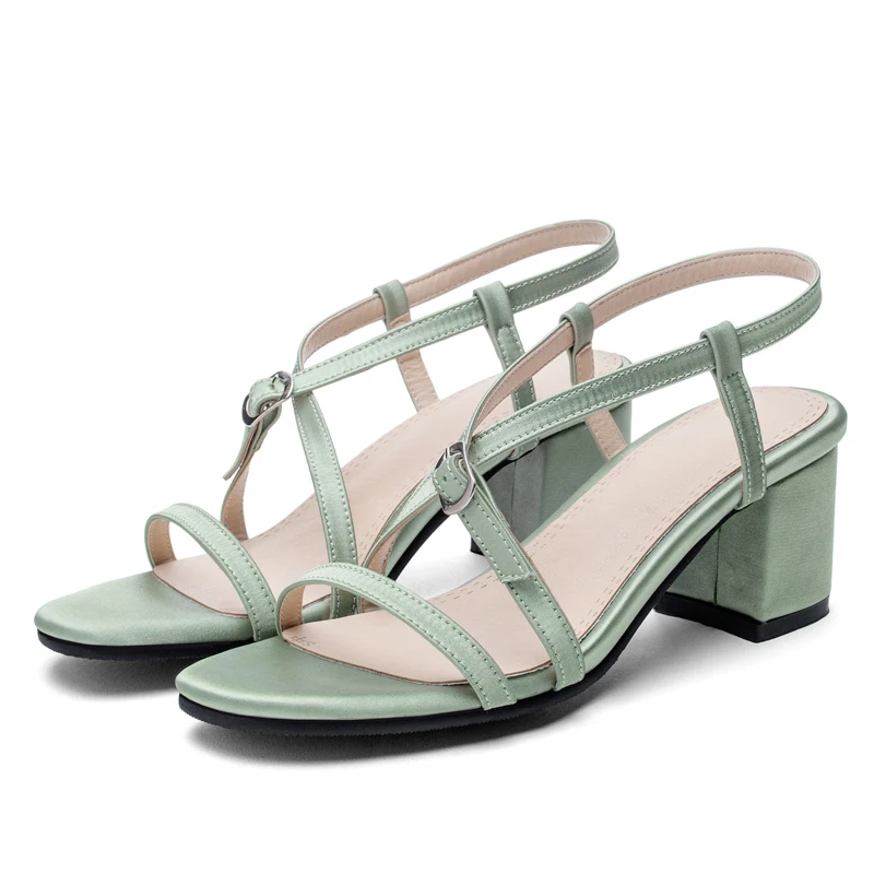 girls narrow sandals