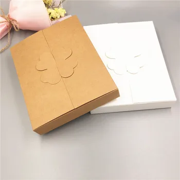 

12Pcs/Lot Lucky Clover Sealed Gifts Boxes Trendy For Banquet Tableware Cake Candy Package Storage Decoration Paperboard Box Case