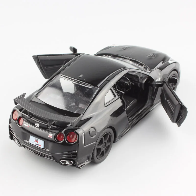 1/36 Масштаб Мини Automaxx Nissan SkyLine GTR R35 Nismo оттягивающая Модель литья под давлением спортивные гоночные автомобили транспортные средства игрушки для детей