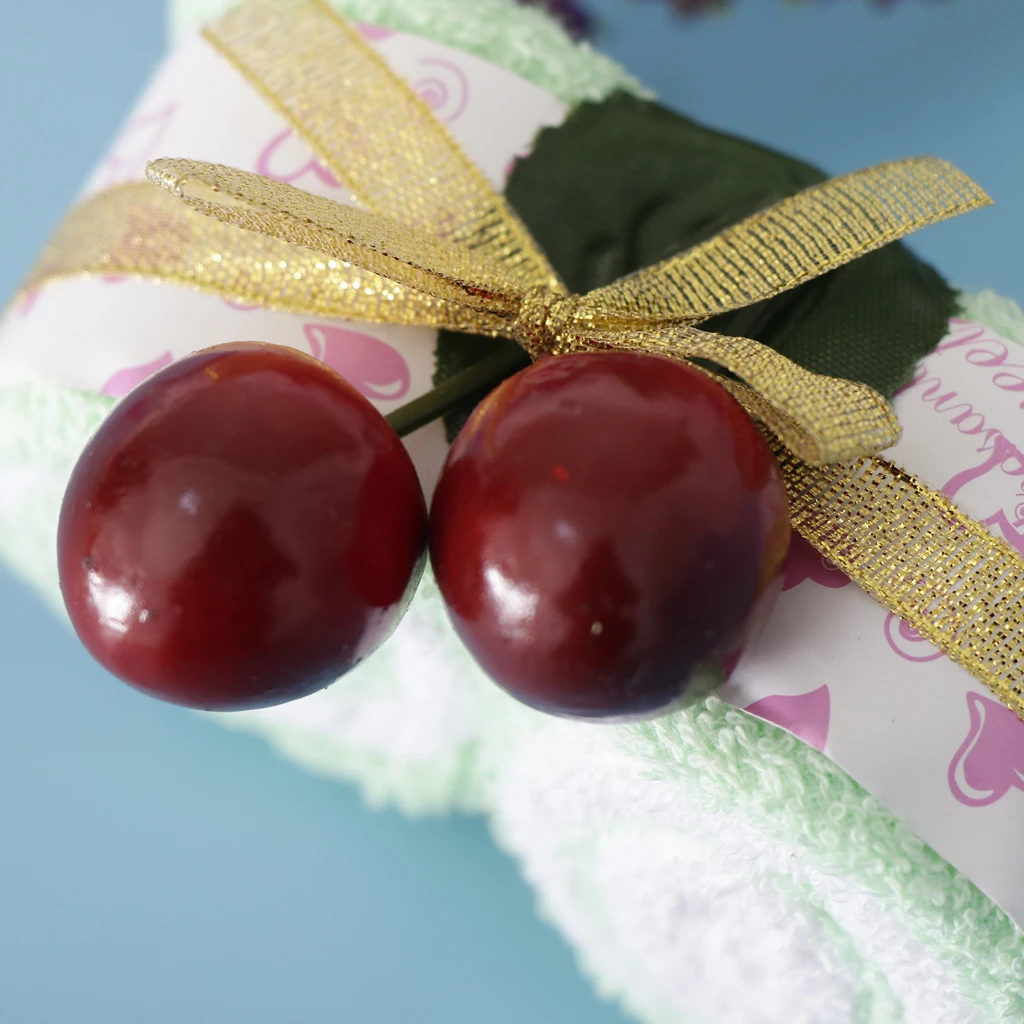 Lovely Cotton Christmas Towel Red Berries Washcloth Xmas Ornament Souvenir Gift Novelty Wedding Party Gift Favor