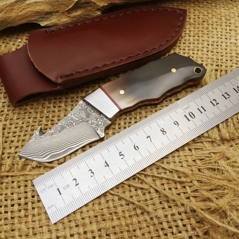 Коллекционные Дамасские маленький охотничий нож, ручка из бычьего рога туристический нож с фиксированным клинком, инструментов для использования на открытом воздухе Выживание Ножи