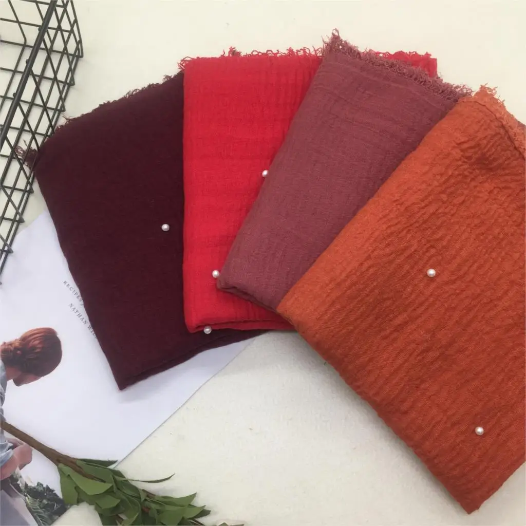 1PCS Hot sale with a pearl scarf women soft solid hijabs foulard muffler shawls big pashmina Muslim women wrap headscarves