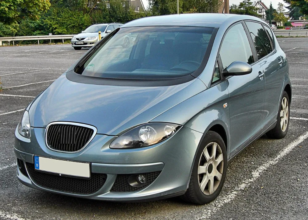 1280px-Seat_Altea_front_20090919