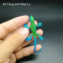 Синяя маленькая ящерица вставка затычки естественные животные модель игры