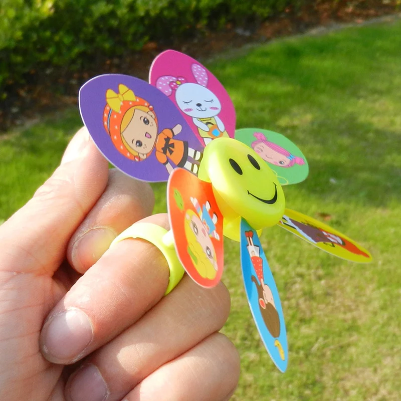 10pcs-creative-cartoon-windmill-small-size-finger-windmills-Classic-Outdoor-Sport-Colorful-Random-Kindergarten-Game-Tools (1)