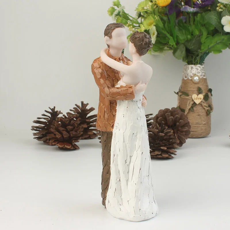 Romantic Groom The Hand Round Bride Waist Bride Holding Flowers Figurine Resin Cakes Decoration DC156