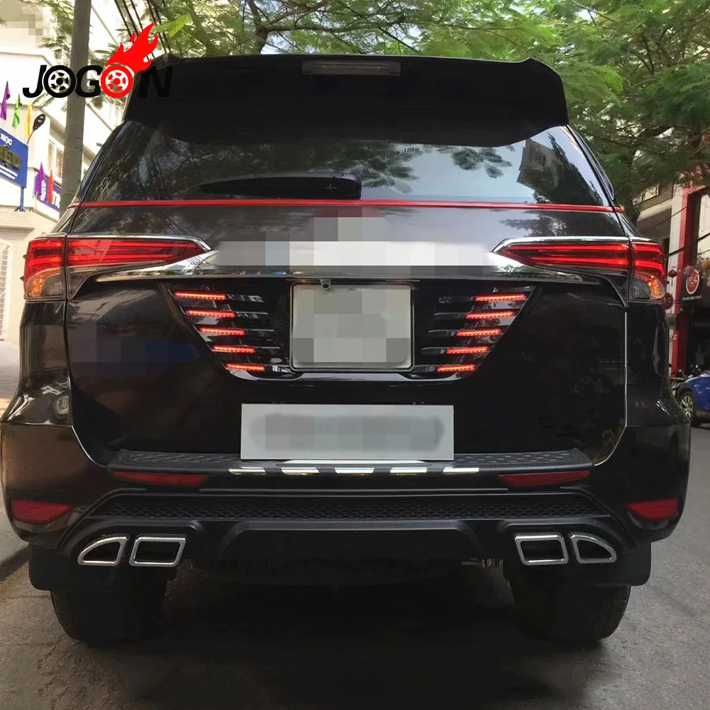

1pcs Silver + black Car Rear Trunk License Frame With LED Braking Light Cover for Toyota Fortuner 2016 Fortnr 2016-2017