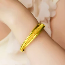 Заводская цена 2 шт. wo Для мужчин подарки Для мужчин однотонный золотое покрытие кости бесшовный браслет Храбрый воин манжеты Браслеты