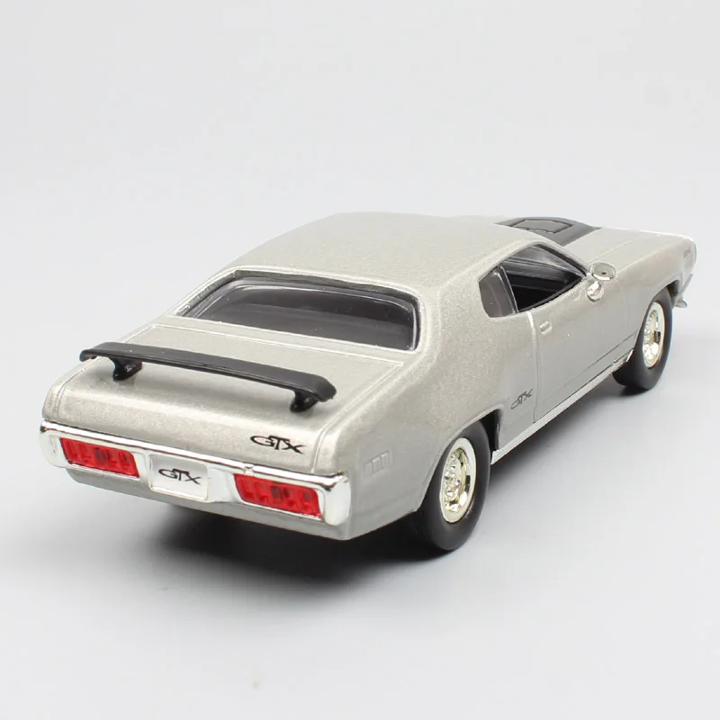 1:43 Масштаб автомобили классика Chrysler Plymouth GTX Road Runner литые автомобили модели мышечных гоночных автомобилей 1971 миниатюры для детей