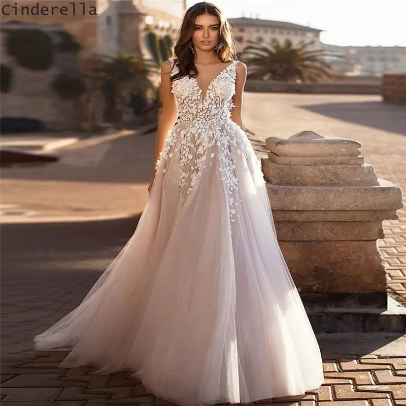 

Cinderella Pink V-Neck Backless A-Line Soft Tulle Special Lace Applique Wedding Dresses Hot Sweep Train Open Back Bridal Dresses